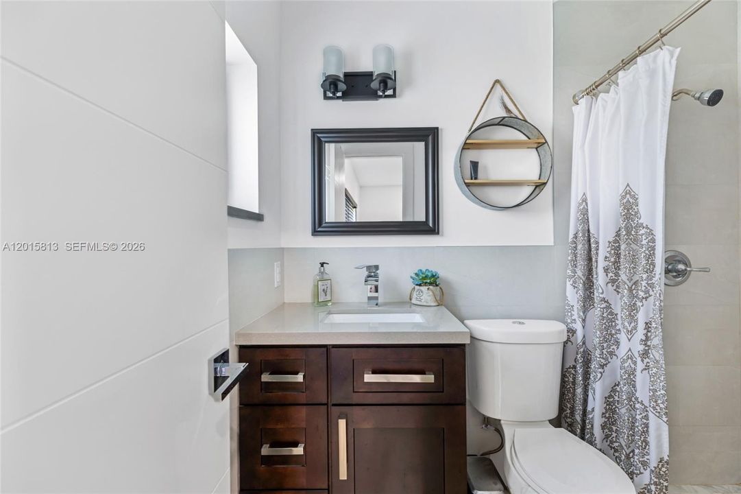 For Sale: $839,000 (4 beds, 3 baths, 1432 Square Feet)