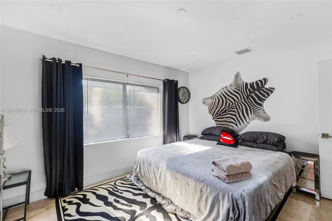 For Sale: $839,000 (4 beds, 3 baths, 1432 Square Feet)