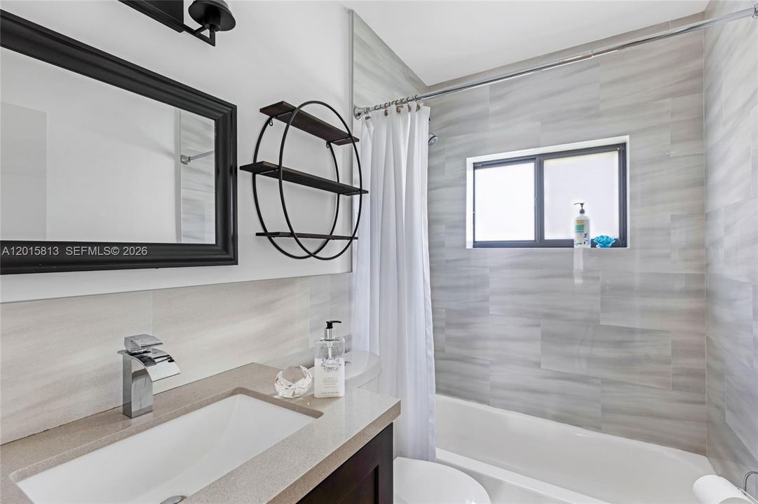 For Sale: $839,000 (4 beds, 3 baths, 1432 Square Feet)