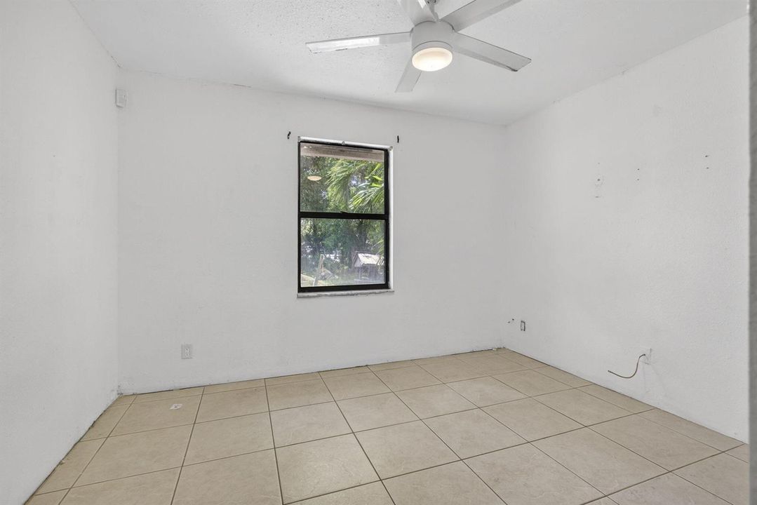 Guest Bedroom 1