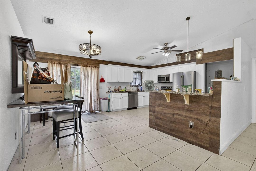 Living/Kitchen