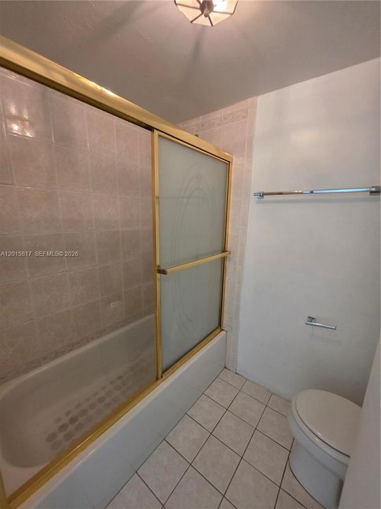 На продажу: $145,000 (1 спален, 1 ванн, 695 Квадратных фут)