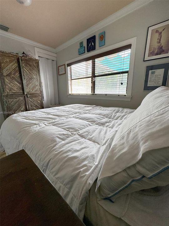 For Sale: $678,000 (2 beds, 1 baths, 775 Square Feet)