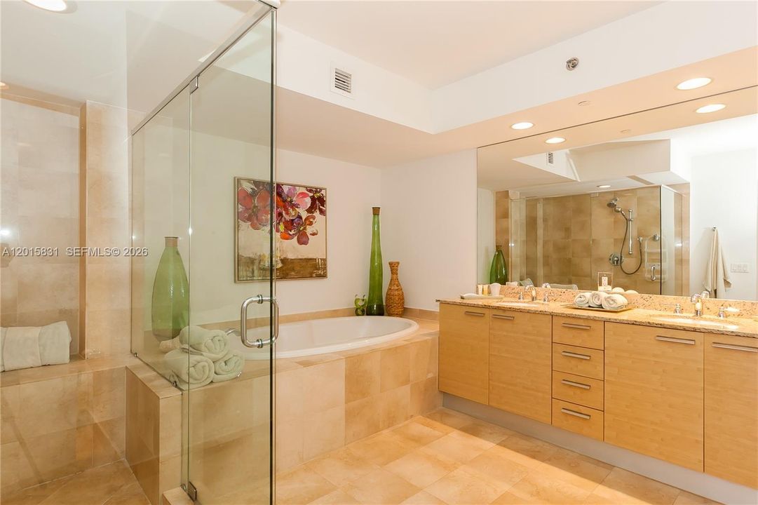 For Sale: $1,280,000 (3 beds, 2 baths, 1554 Square Feet)
