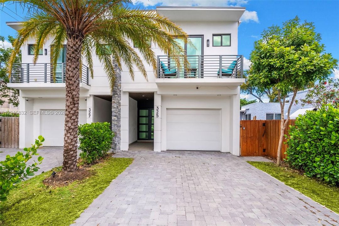 For Rent: $9,000 (4 beds, 4 baths, 2454 Square Feet)