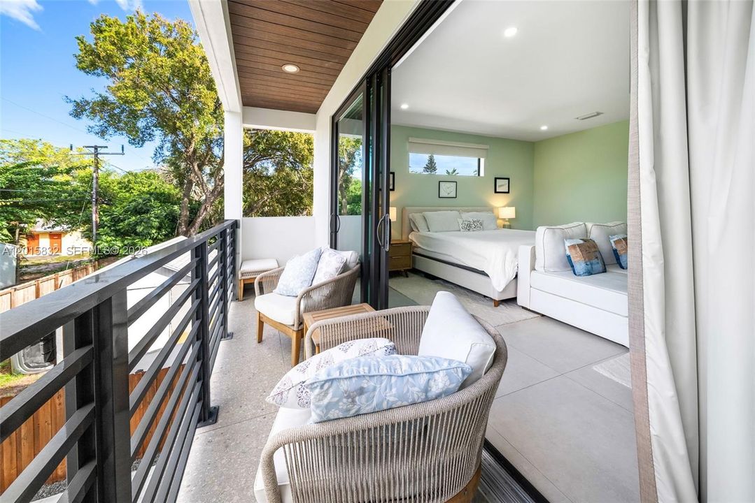 For Rent: $9,000 (4 beds, 4 baths, 2454 Square Feet)