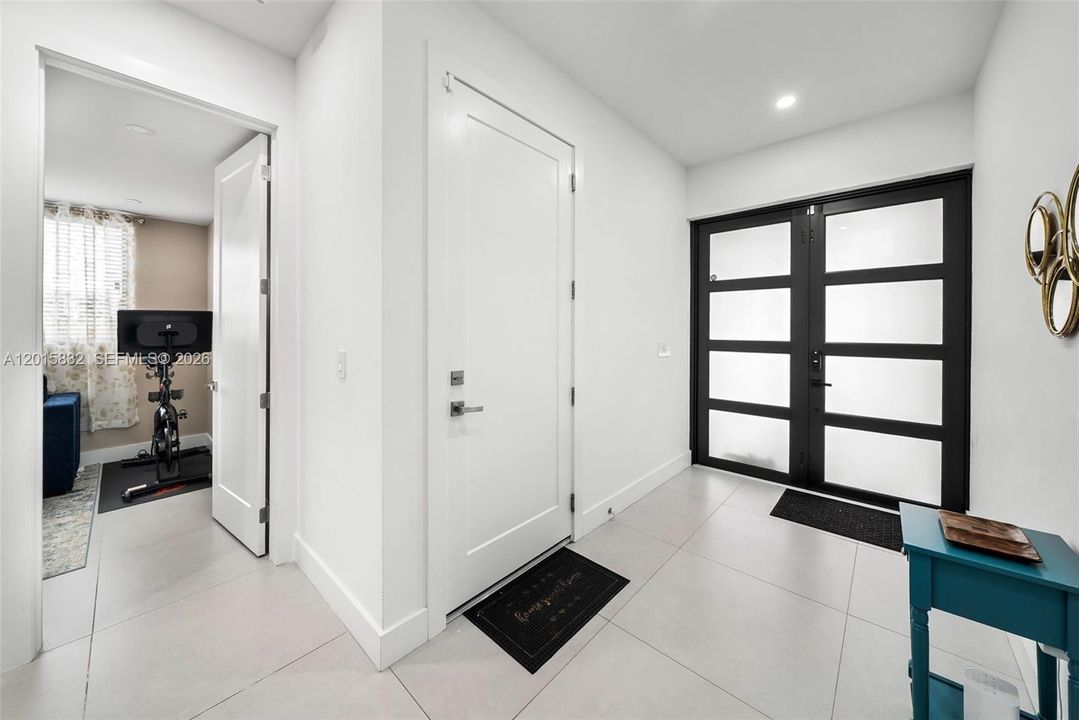 For Rent: $9,000 (4 beds, 4 baths, 2454 Square Feet)