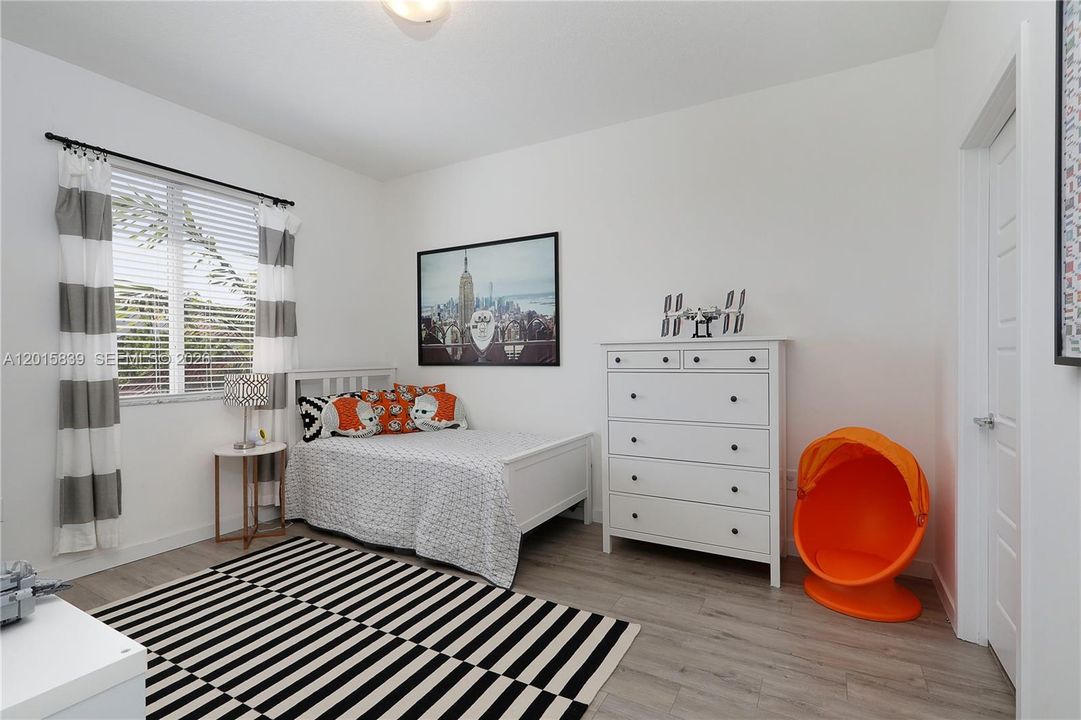 For Rent: $3,500 (4 beds, 3 baths, 1963 Square Feet)