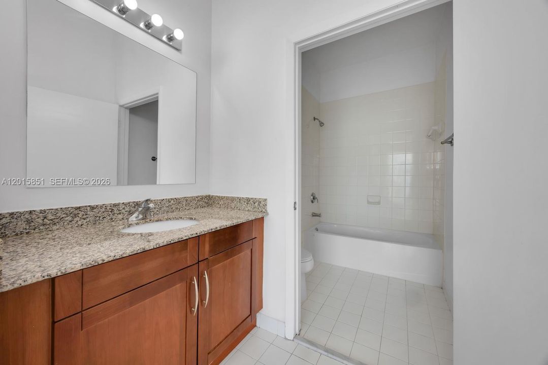 Active With Contract: $499,000 (3 beds, 3 baths, 1705 Square Feet)