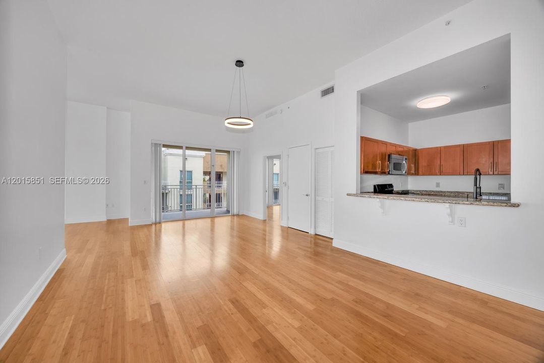 Active With Contract: $499,000 (3 beds, 3 baths, 1705 Square Feet)