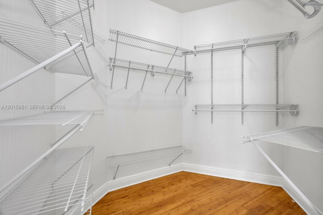 Active With Contract: $499,000 (3 beds, 3 baths, 1705 Square Feet)