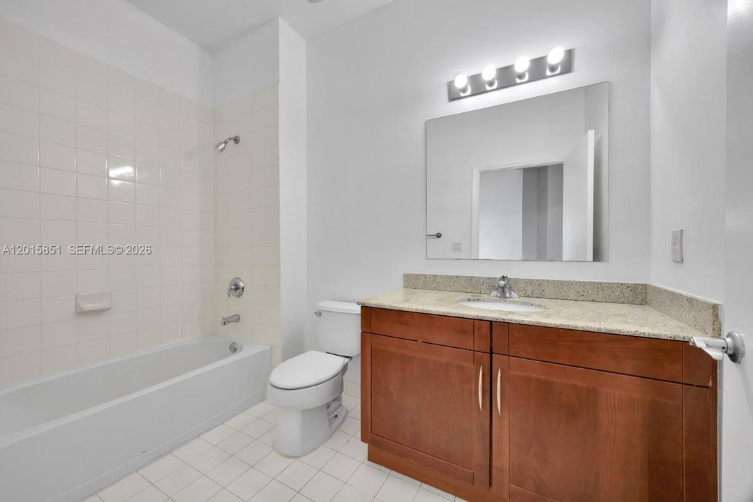 Active With Contract: $499,000 (3 beds, 3 baths, 1705 Square Feet)