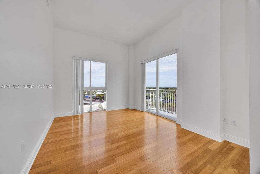 Active With Contract: $499,000 (3 beds, 3 baths, 1705 Square Feet)