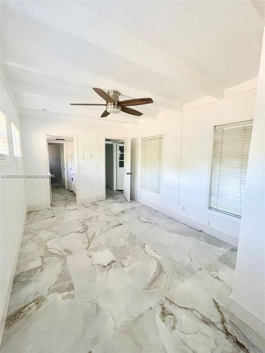 Bedroom/Living