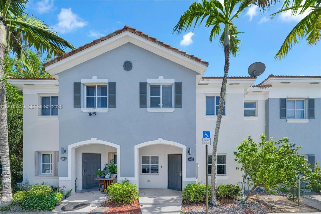 For Sale: $290,000 (3 beds, 2 baths, 1509 Square Feet)