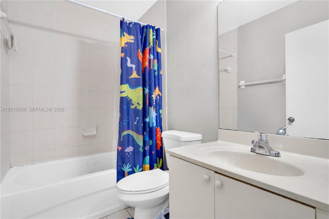 For Sale: $290,000 (3 beds, 2 baths, 1509 Square Feet)