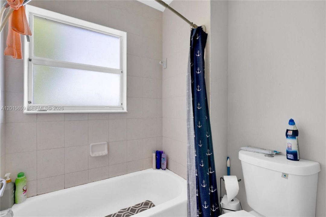 For Sale: $290,000 (3 beds, 2 baths, 1509 Square Feet)