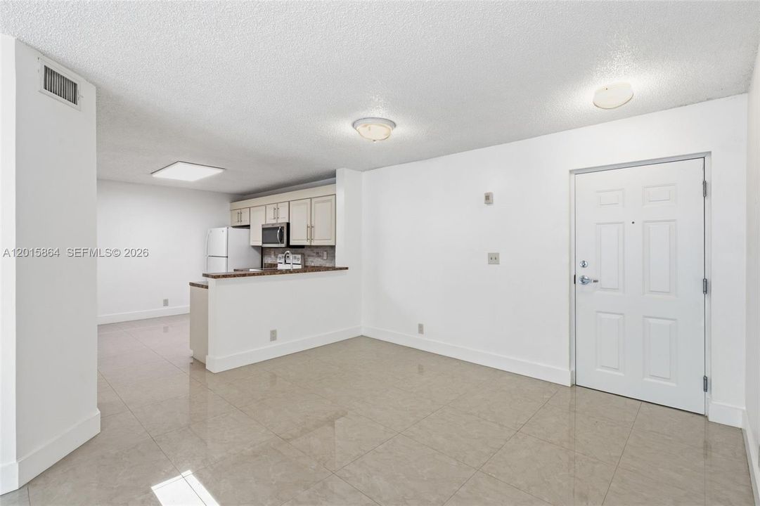 En Venta: $218,000 (1 camas, 1 baños, 777 Pies cuadrados)