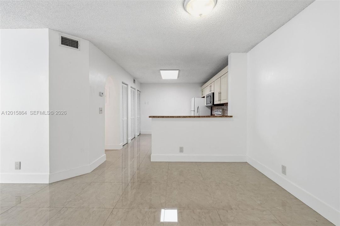 En Venta: $218,000 (1 camas, 1 baños, 777 Pies cuadrados)