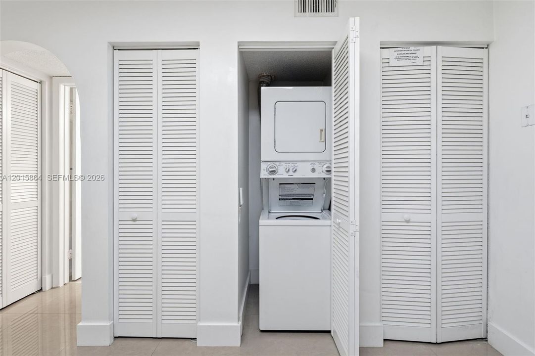 En Venta: $218,000 (1 camas, 1 baños, 777 Pies cuadrados)