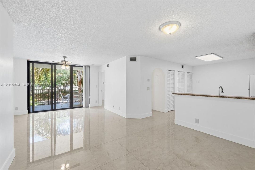 En Venta: $218,000 (1 camas, 1 baños, 777 Pies cuadrados)
