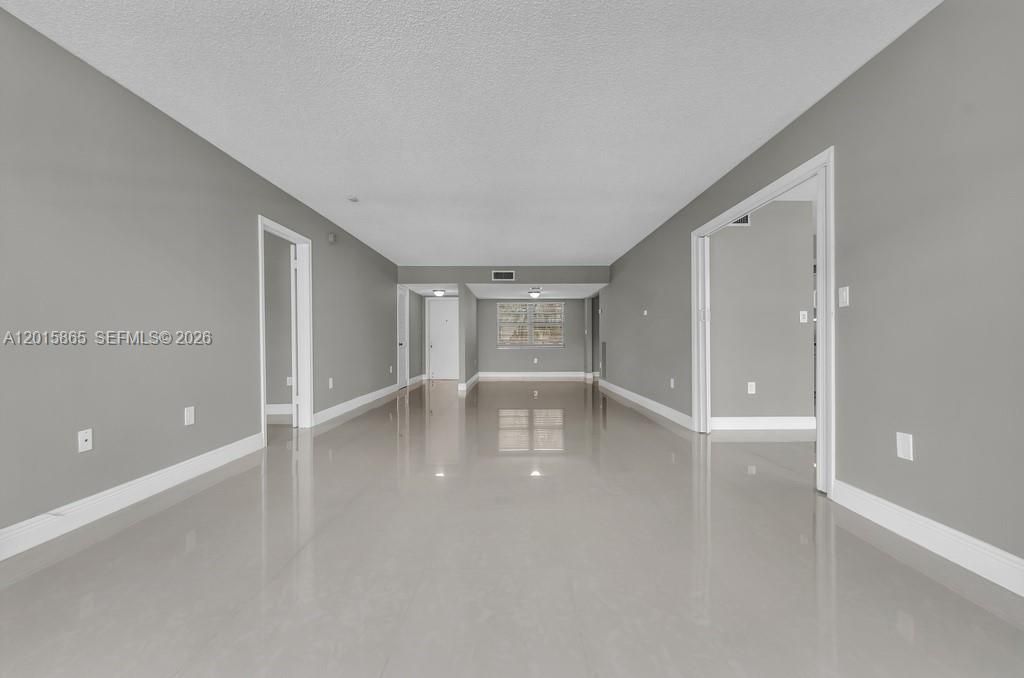 En Venta: $575,000 (2 camas, 2 baños, 1568 Pies cuadrados)