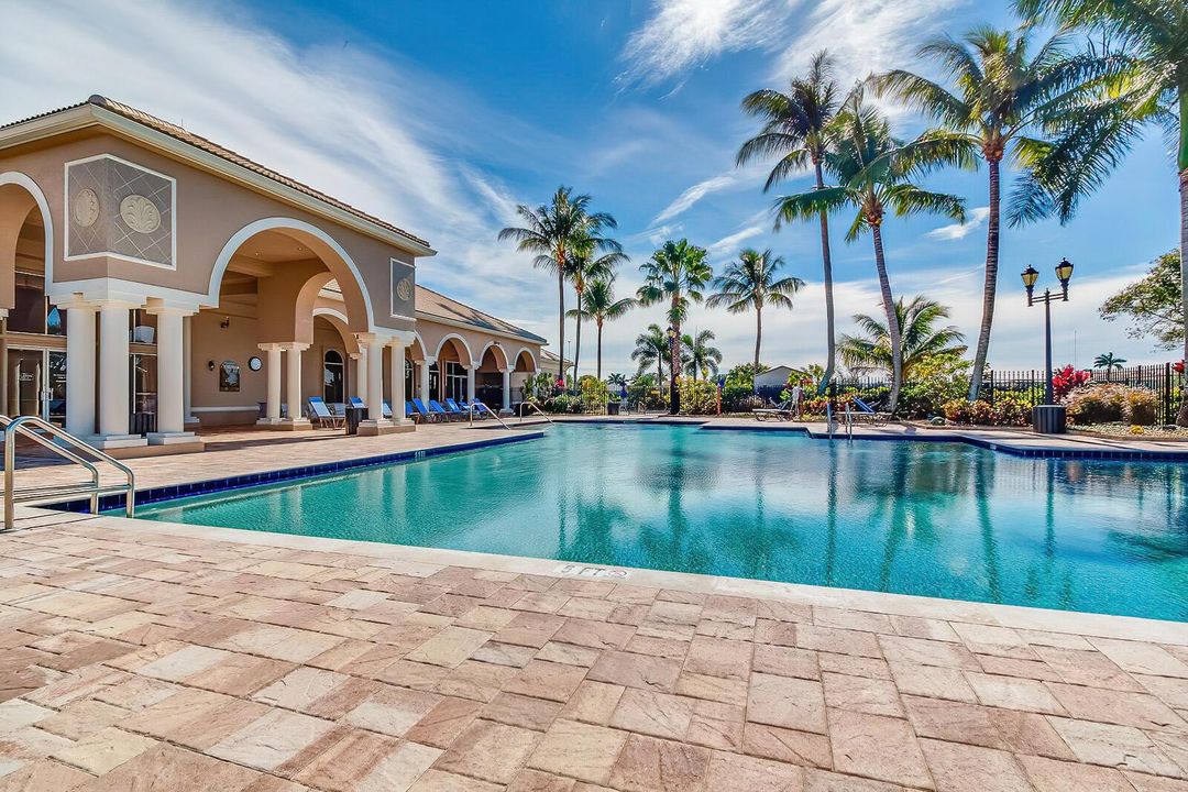 Clubhouse Pool