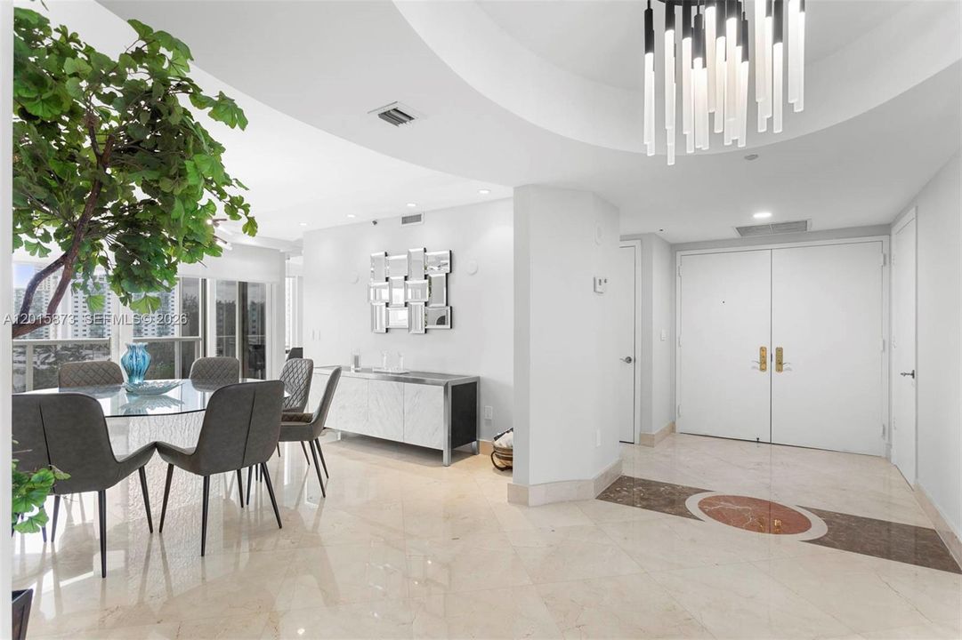 В аренду: $12,000 (3 спален, 4 ванн, 2440 Квадратных фут)