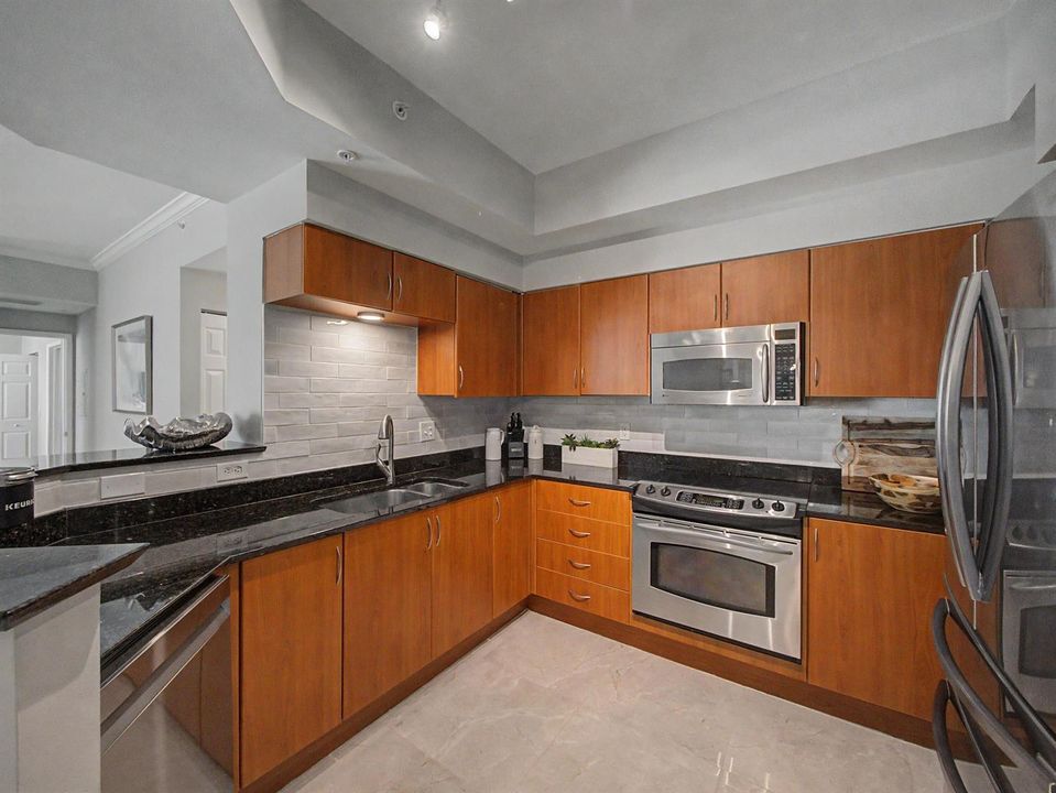 7 Kitchen