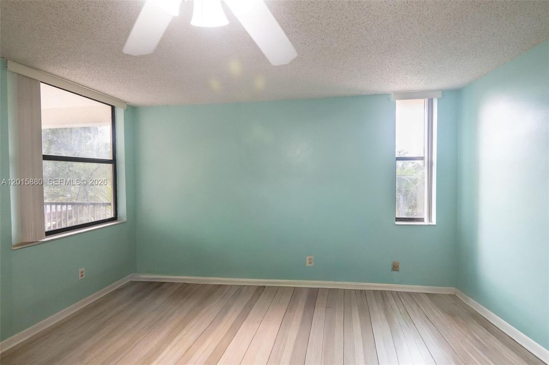 En Venta: $195,000 (2 camas, 2 baños, 1370 Pies cuadrados)