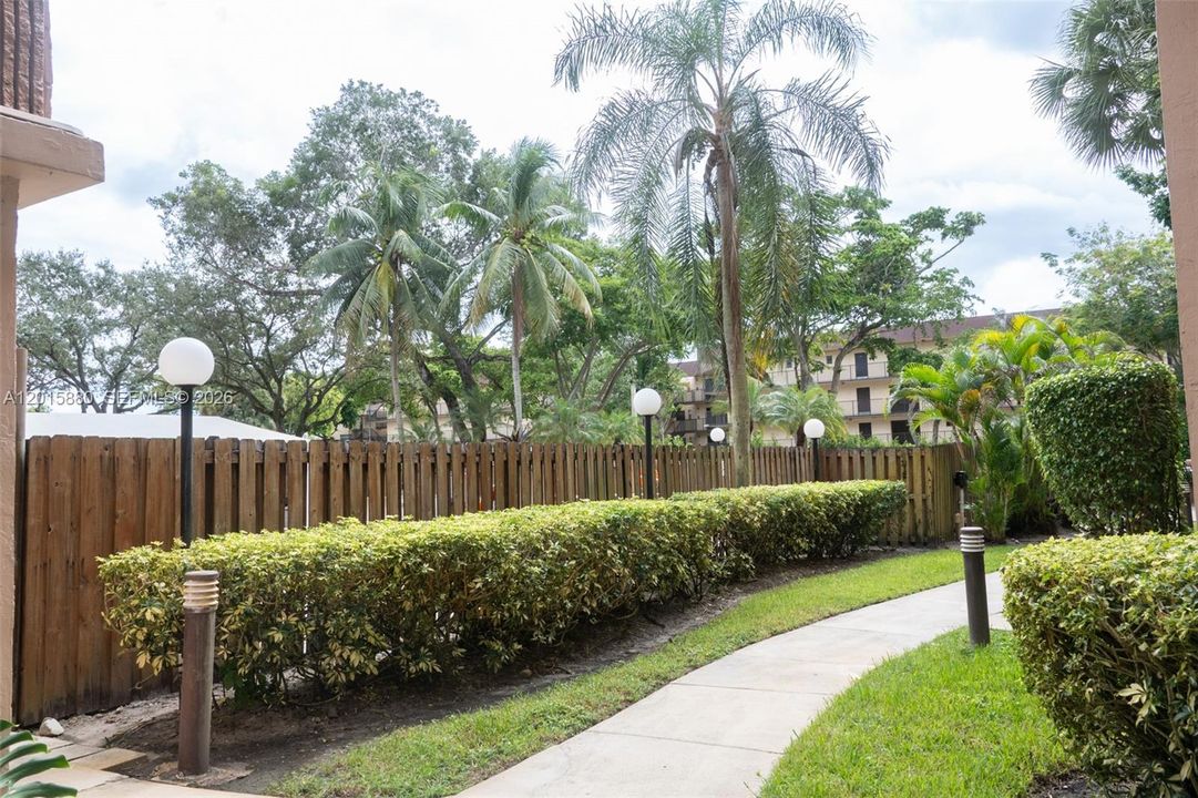 En Venta: $195,000 (2 camas, 2 baños, 1370 Pies cuadrados)