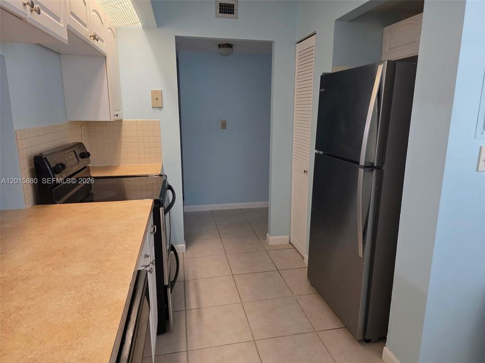 En Venta: $195,000 (2 camas, 2 baños, 1370 Pies cuadrados)
