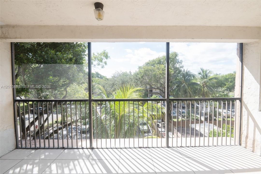 En Venta: $195,000 (2 camas, 2 baños, 1370 Pies cuadrados)