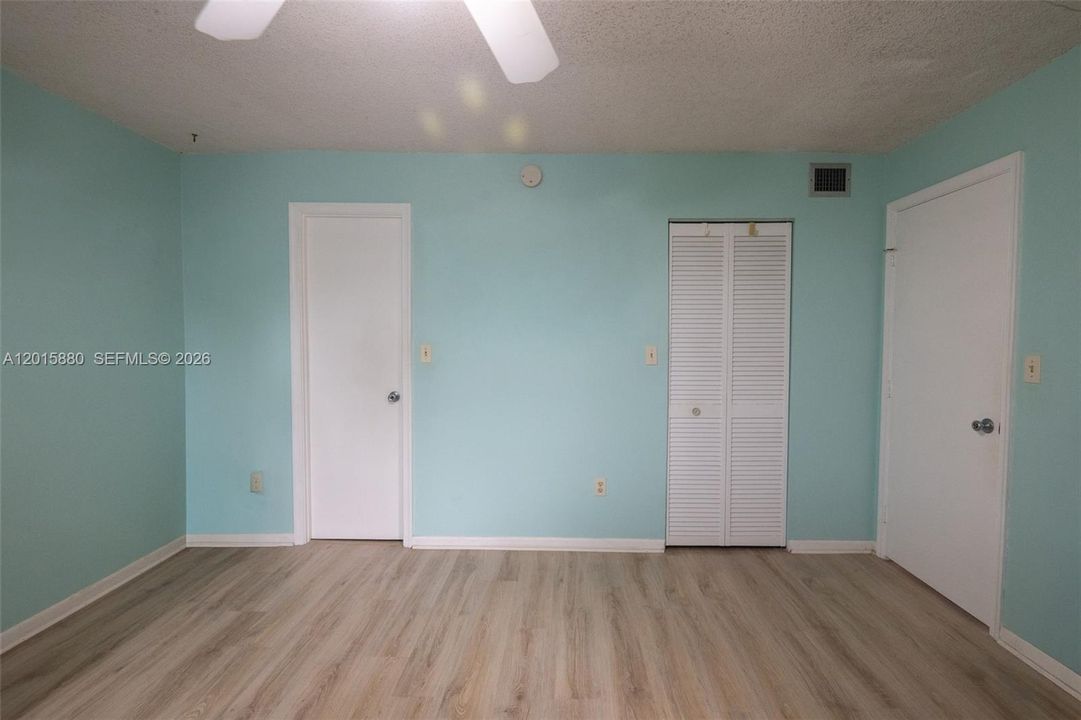 En Venta: $195,000 (2 camas, 2 baños, 1370 Pies cuadrados)