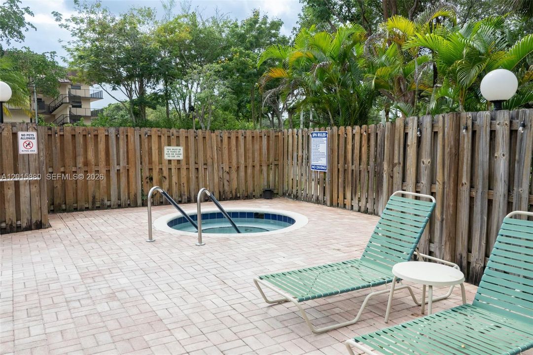 En Venta: $182,490 (2 camas, 2 baños, 1370 Pies cuadrados)