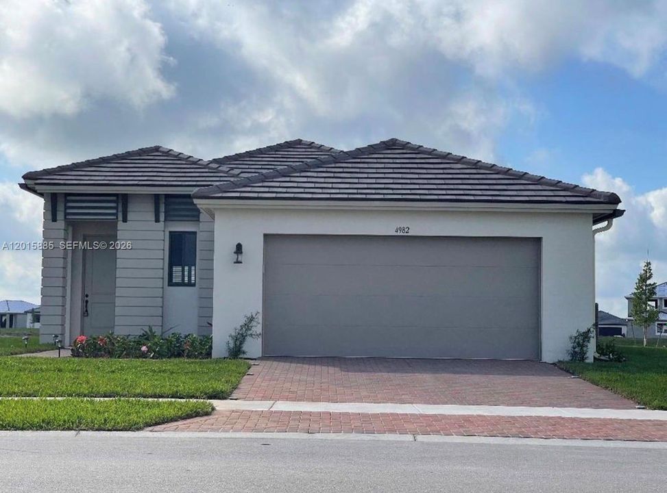 For Sale: $470,000 (3 beds, 2 baths, 0 Square Feet)