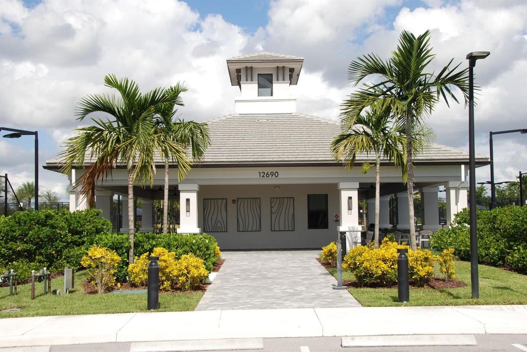 Racquet Club