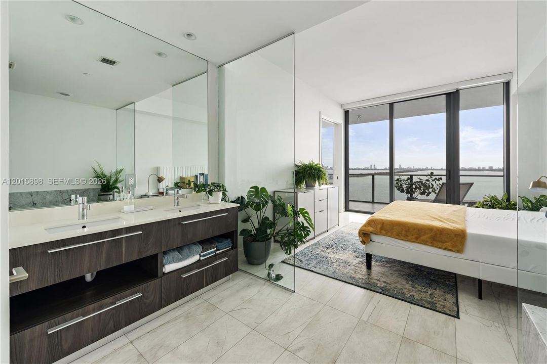 En Venta: $795,000 (1 camas, 2 baños, 940 Pies cuadrados)