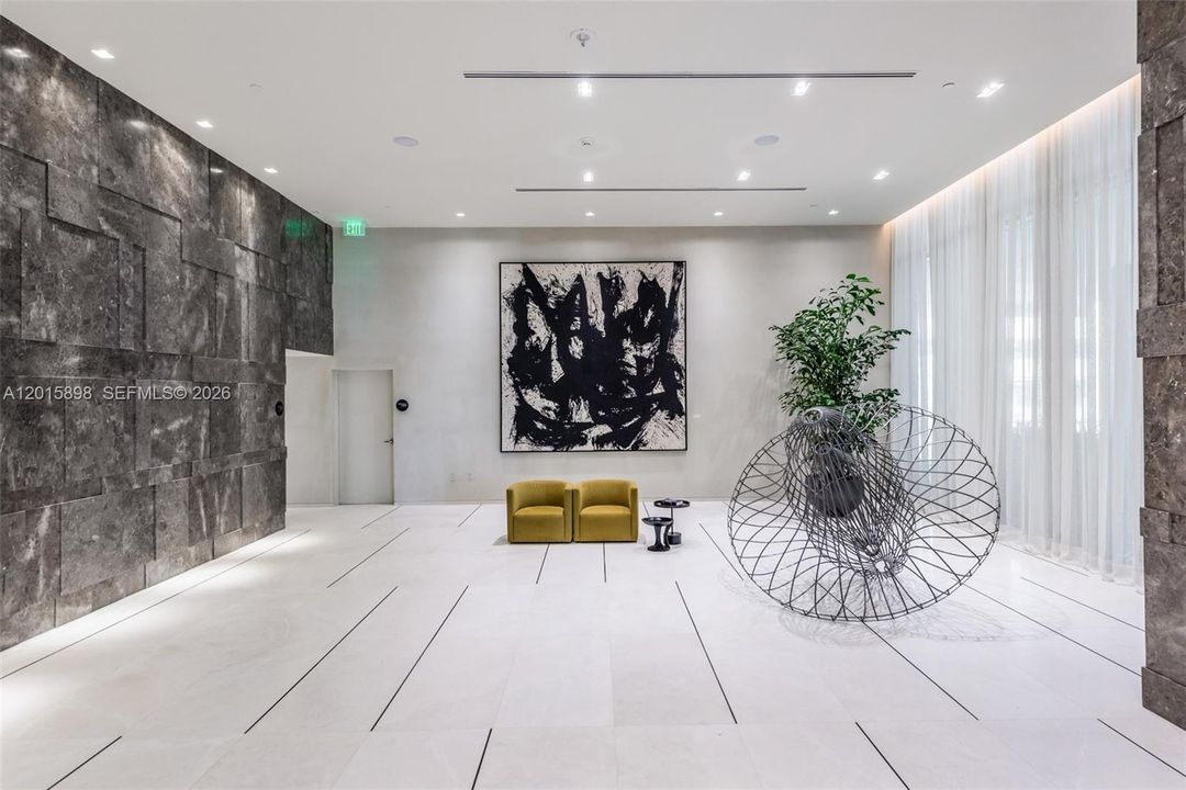 En Venta: $795,000 (1 camas, 2 baños, 940 Pies cuadrados)