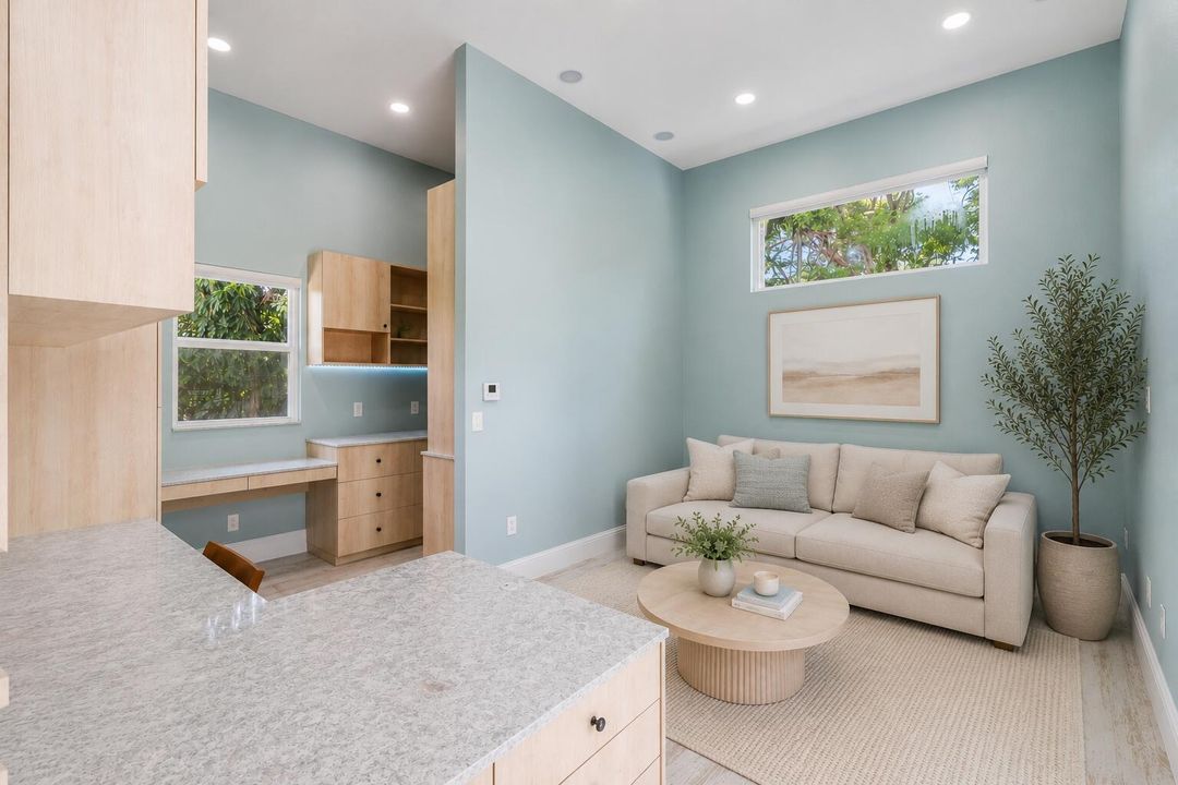 office / bedroom 2