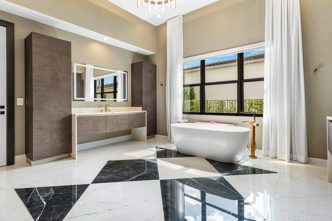 021-9625VescovatoWay-BocaRaton-FL-33496-
