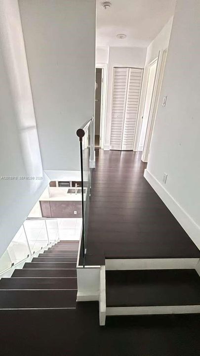 En Venta: $230,000 (3 camas, 2 baños, 1690 Pies cuadrados)
