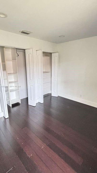 En Venta: $230,000 (3 camas, 2 baños, 1690 Pies cuadrados)