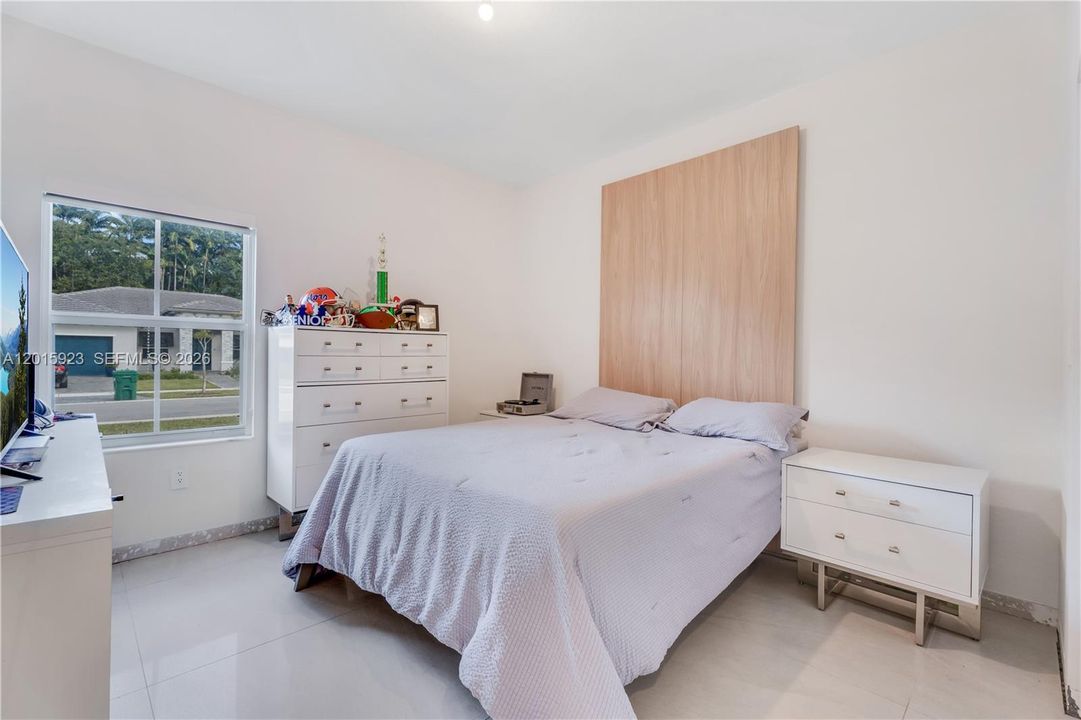 На продажу: $949,999 (3 спален, 2 ванн, 2137 Квадратных фут)