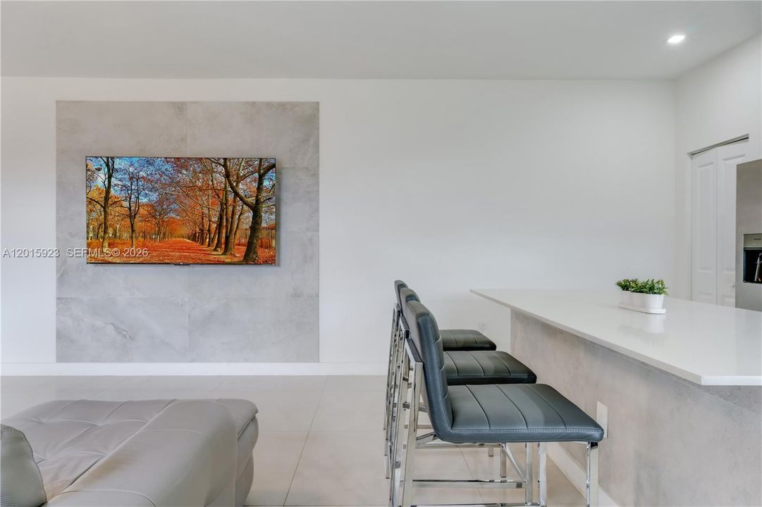 На продажу: $949,999 (3 спален, 2 ванн, 2137 Квадратных фут)