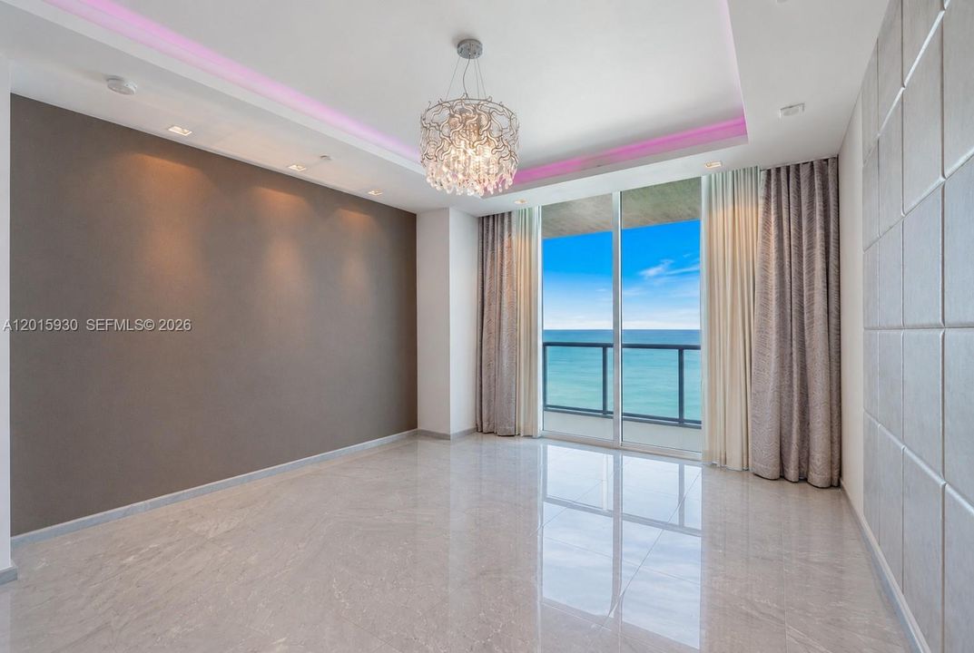 For Rent: $23,000 (1 beds, 2 baths, 1870 Square Feet)