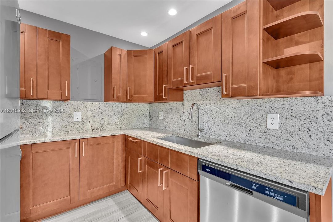 En Venta: $279,900 (2 camas, 2 baños, 1200 Pies cuadrados)