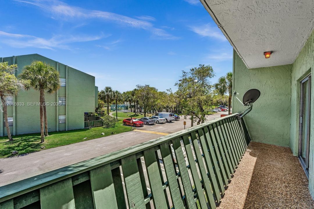 En Venta: $279,900 (2 camas, 2 baños, 1200 Pies cuadrados)