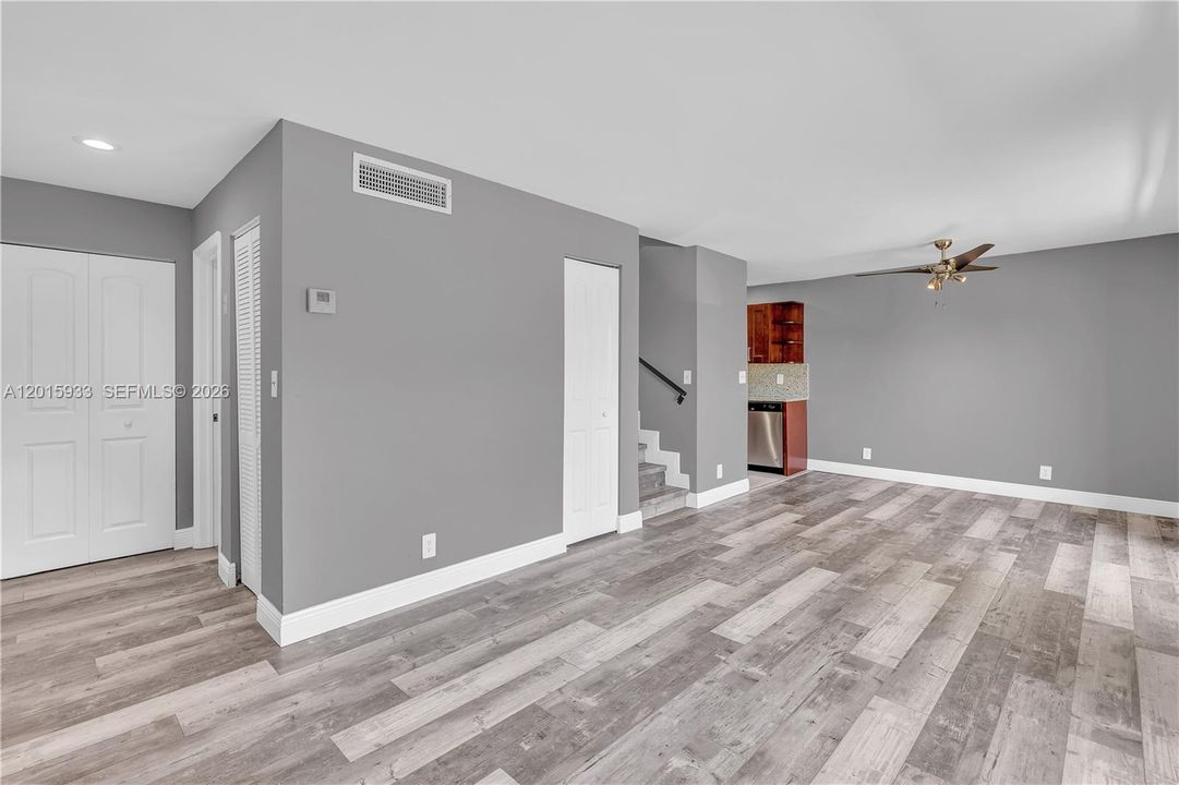 En Venta: $279,900 (2 camas, 2 baños, 1200 Pies cuadrados)