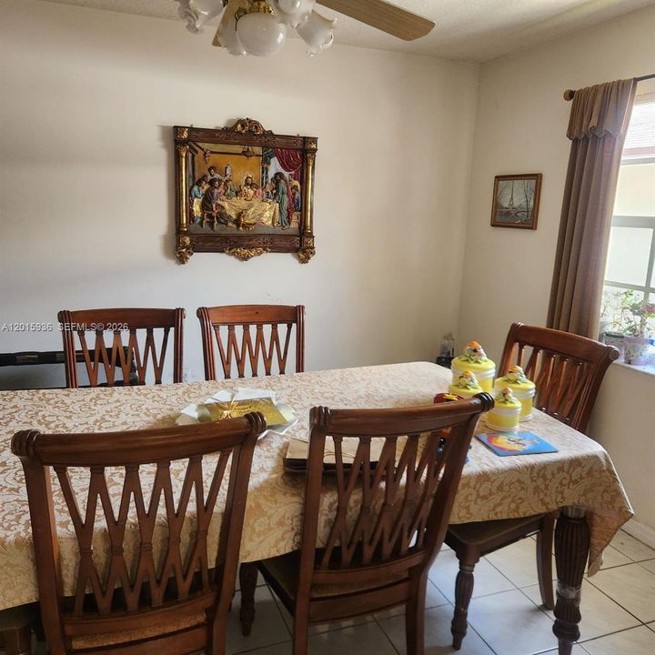 Active With Contract: $3,695 (3 beds, 2 baths, 1704 Square Feet)